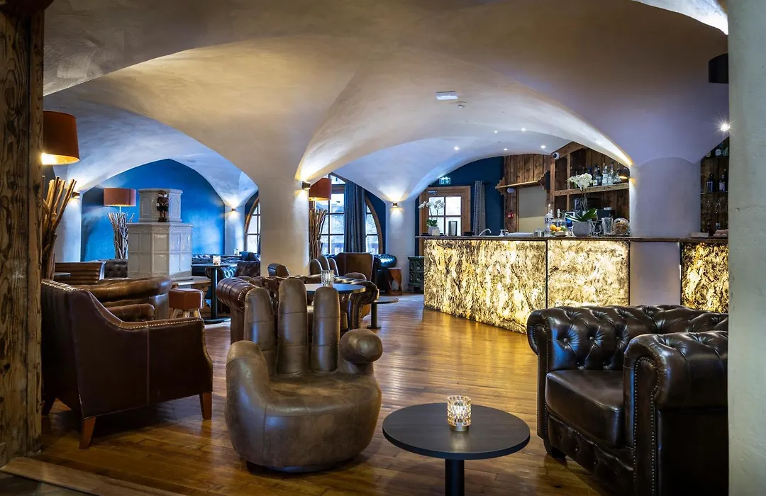 Hôtel Les Suites Du Montana-1